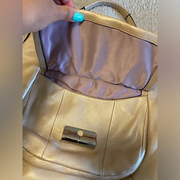 COACH Kristin Hobo Handbag 12x10” in Champagne Pink - Picture 6 of 8